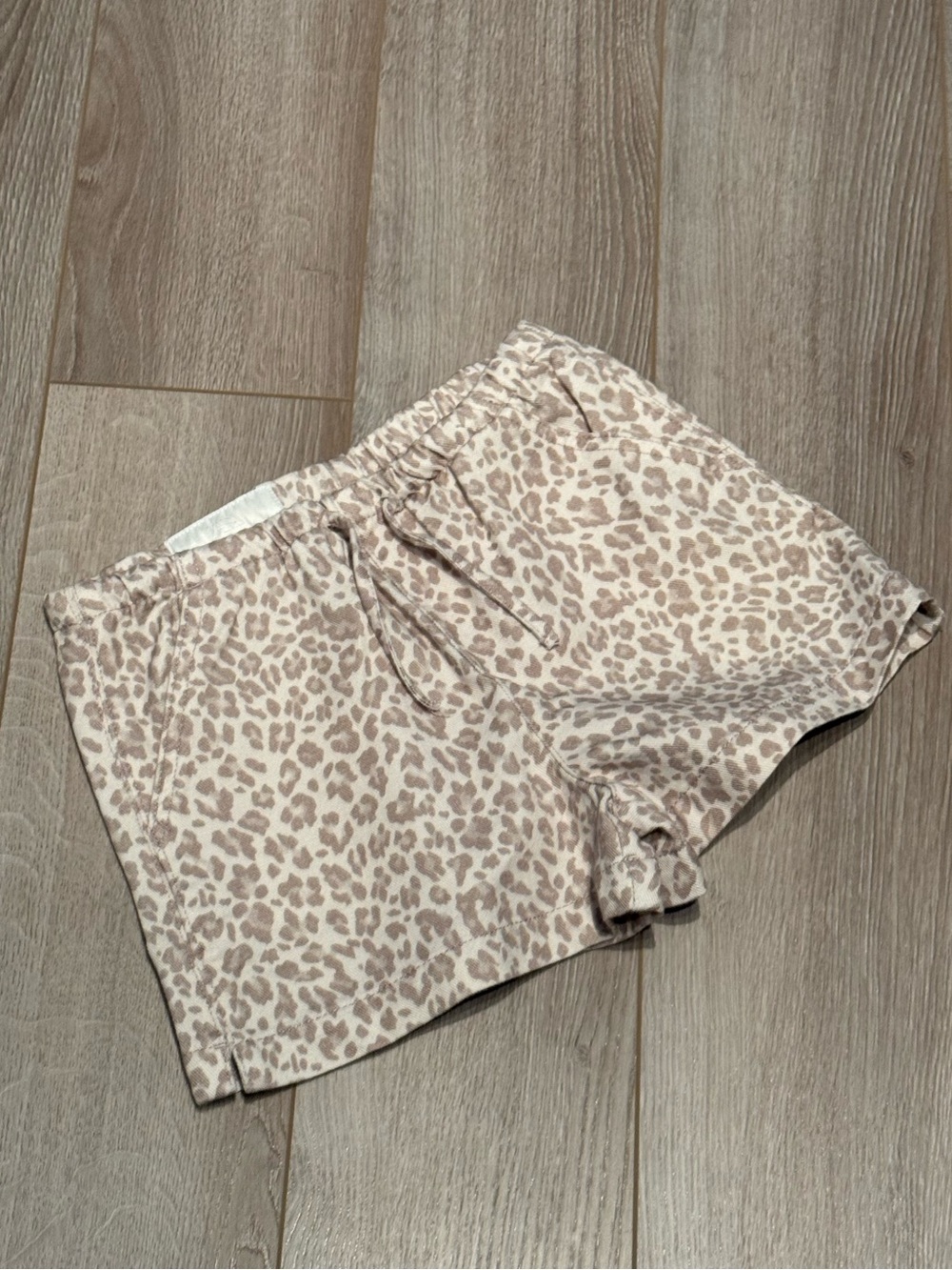Zara girls shorts like new✨